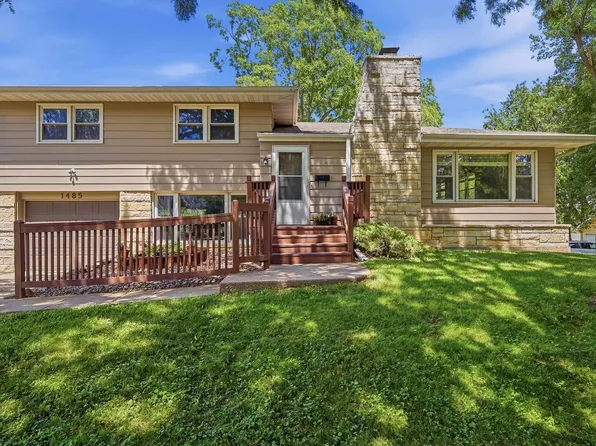 1485 Curtis St, Dubuque, IA 52003