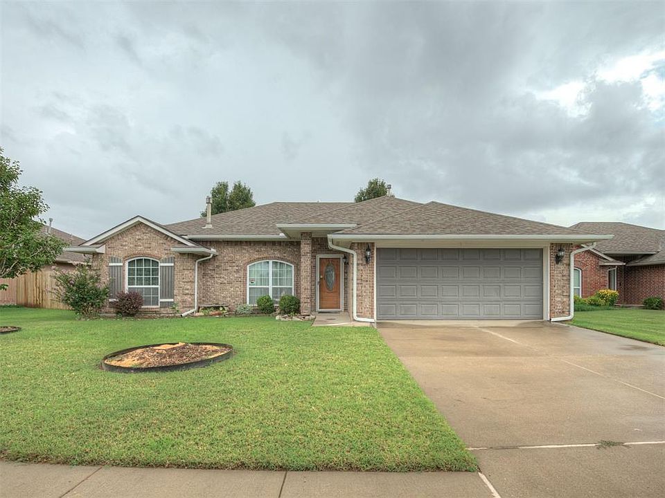 1st image of 500 Apple Tree Ln