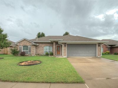 500 Apple Tree Ln, Moore, OK, 73160