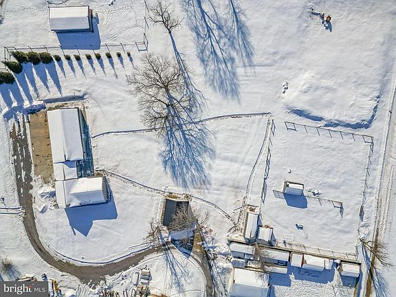 3rd image of 8690 Route 25