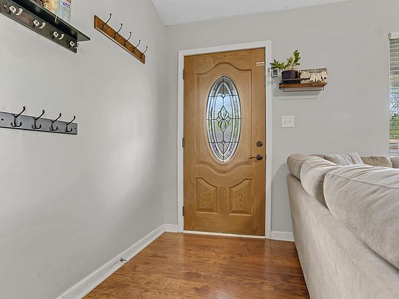 4th image of 7410 E Blackford Ave