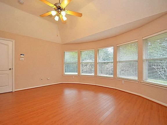 3rd image of 6310 Columbia Falls Ln
