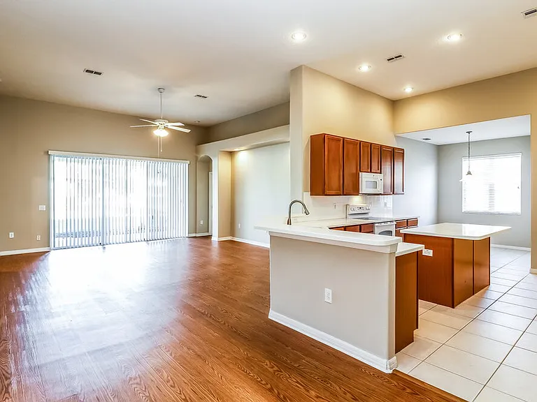 3731 Braemere Dr — Photo 4