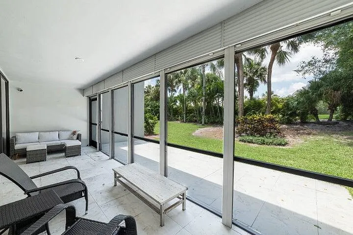 2517 Presidential Way #B — Photo 8