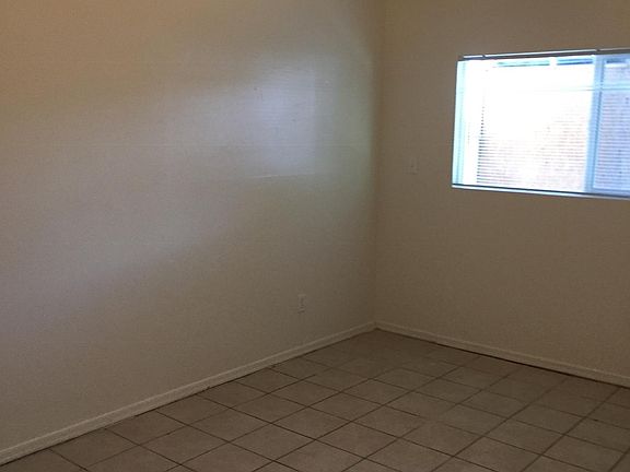 3rd image of 2548 W Georgia Ave #11