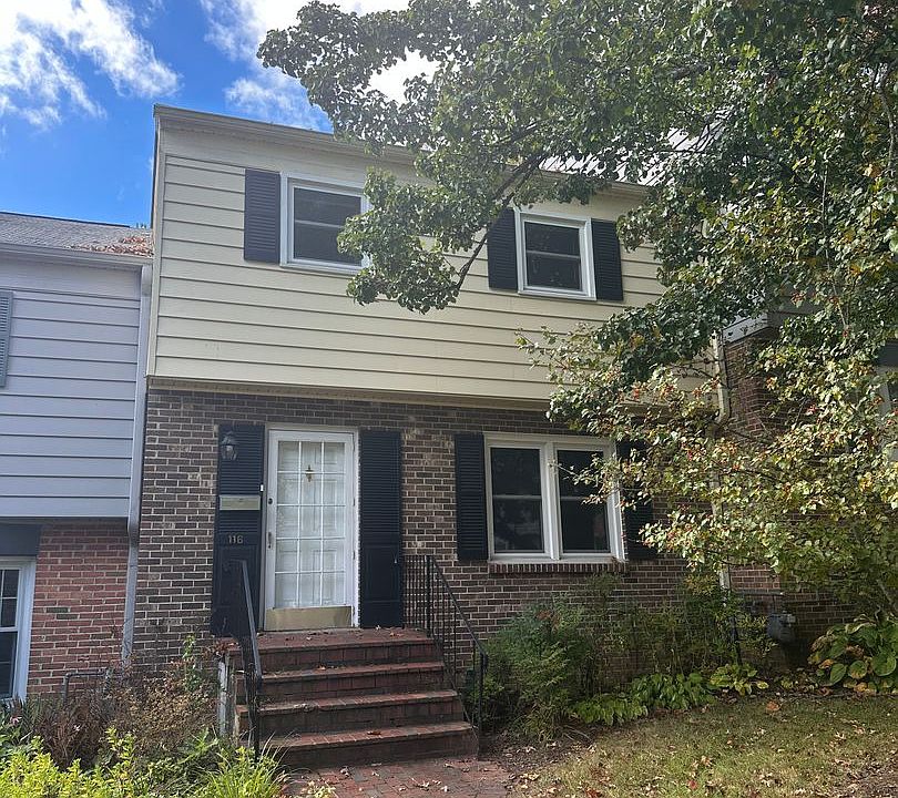 1st image of 116 Camelot Ct