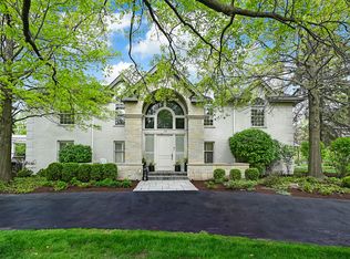 110 Indian Trail Rd, Oak Brook, IL 60523