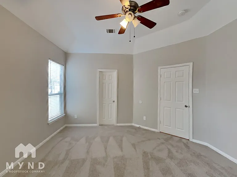 1039 Providence Blvd — Photo 14