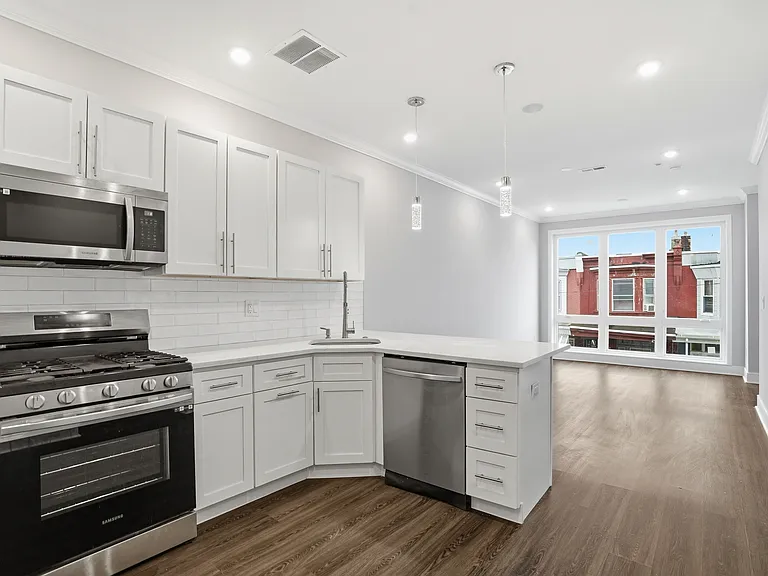 5239 Chancellor St #2 — Photo 20