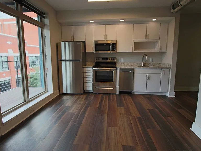 Main2525 — Photo 13