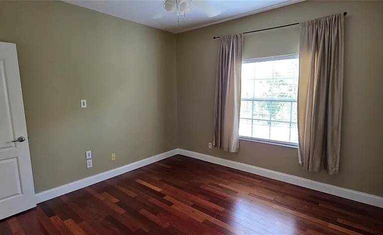 11609 Greensleeve Ave — Photo 41
