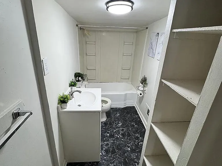 7267 Benedict Ave — Photo 10