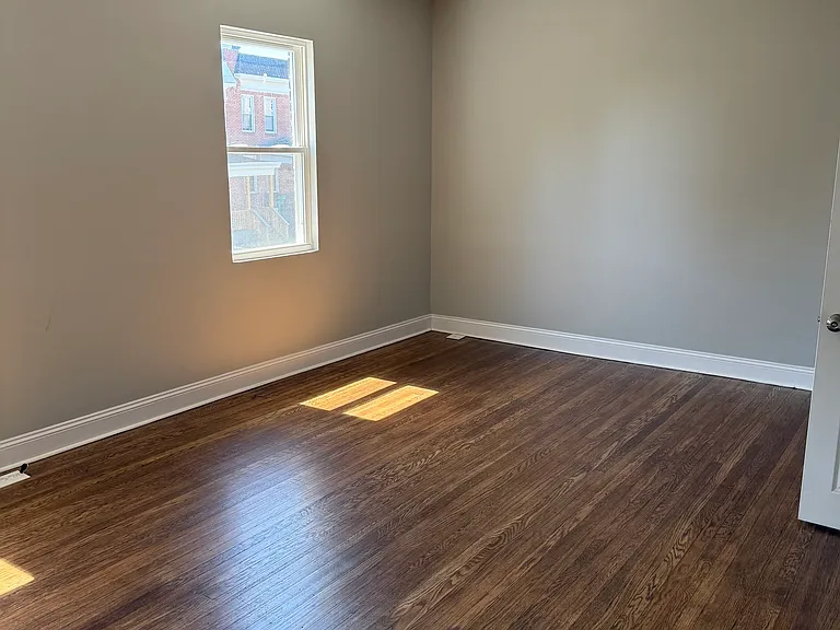 798 N Grantley St — Photo 20
