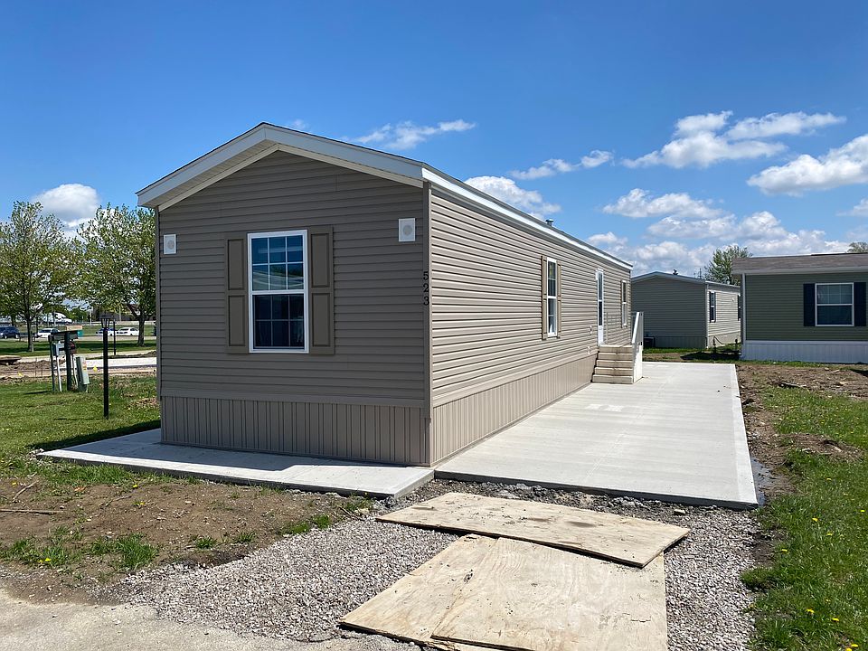 1st image of 523 Wren Cir