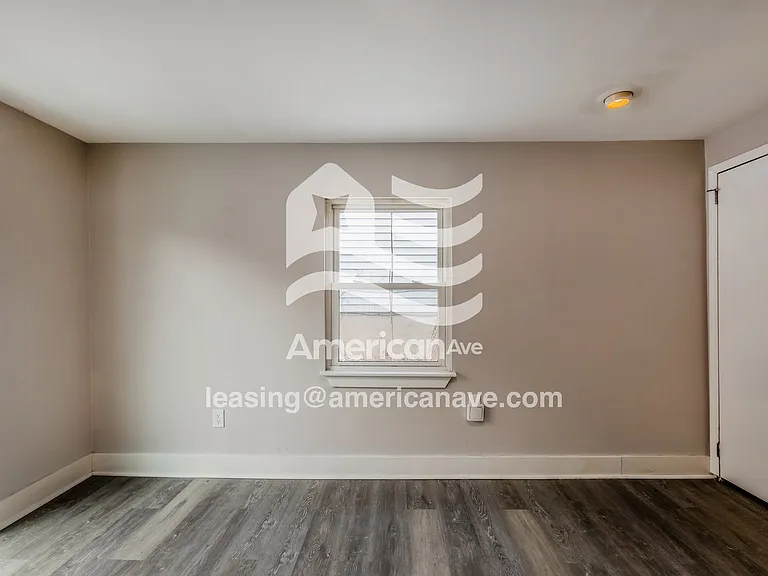 1194800_004_wm_-_living_room_13500880.jpg