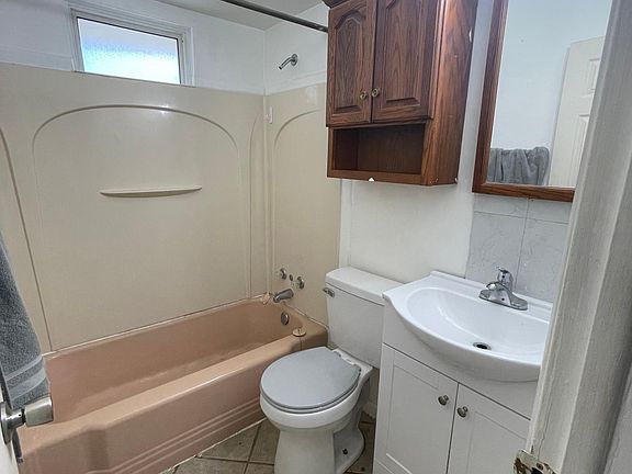 4th image of 3314 Hudson Dr