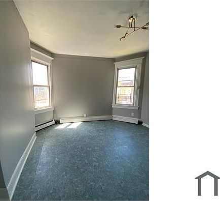 1st image of 12 Riverview Pl #3R