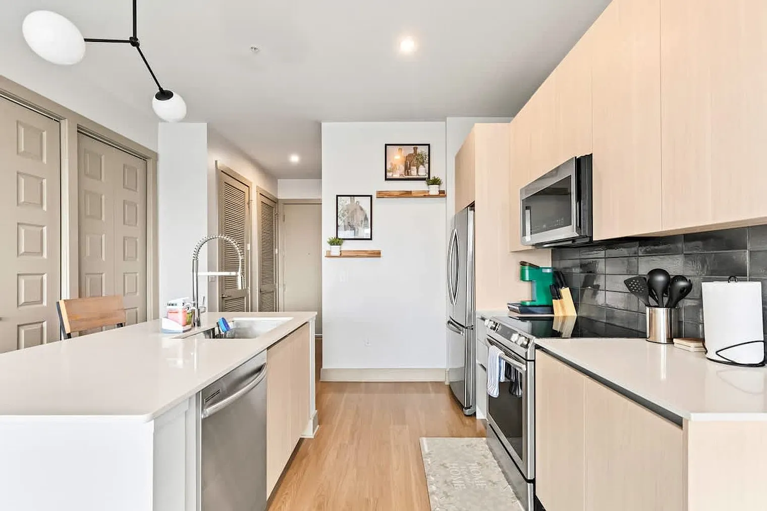 Studio, 1.0 bath, 495 sqft, $4,033 — Photo 4