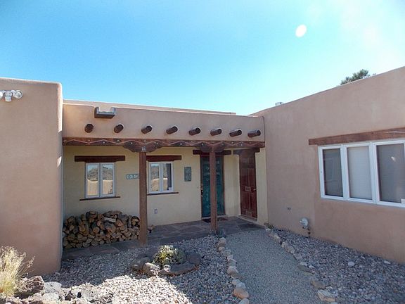 3rd image of 3 Coyote Ln