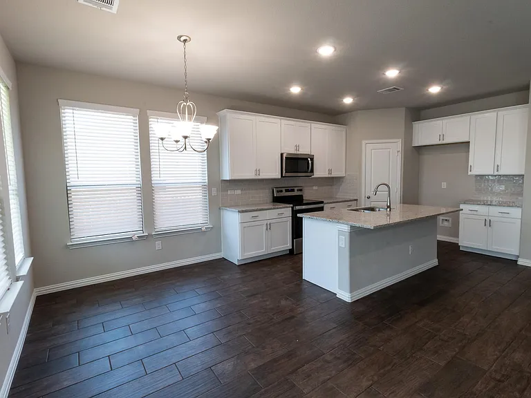 507 Reatta Dr — Photo 14