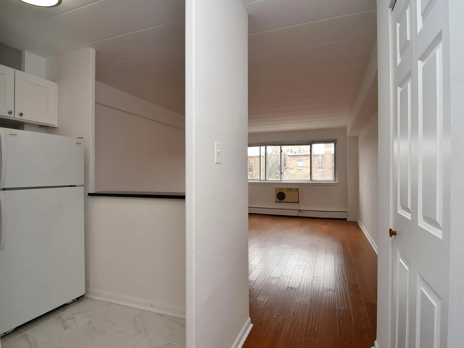 5900 N Sheridan Road — Photo 3