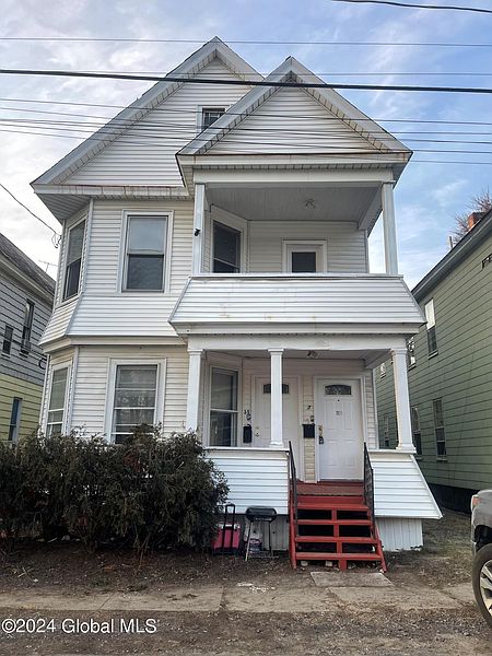 2nd image of 35 Fehr Avenue