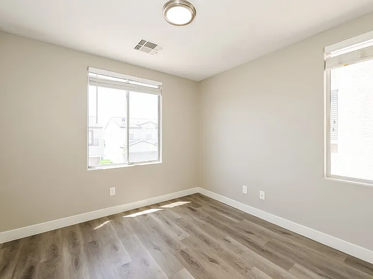 5864 Cape Hatteras Ct — Photo 11