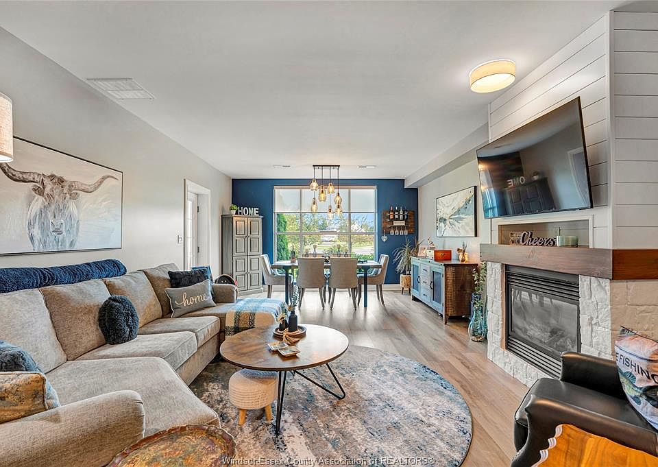 1st image of 34 Boblo Island Blvd #103