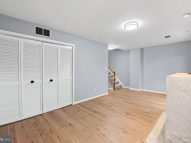 6804 Signature Cir — Photo 26