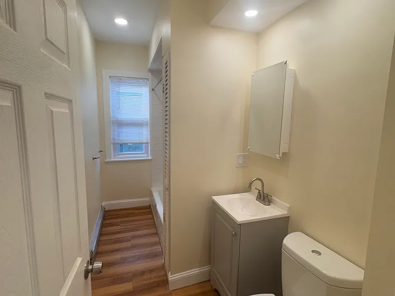 43 Conwell Ave #2 — Photo 15