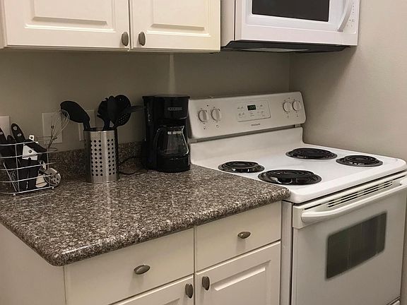 4th image of 3839 Ulloa St APT S