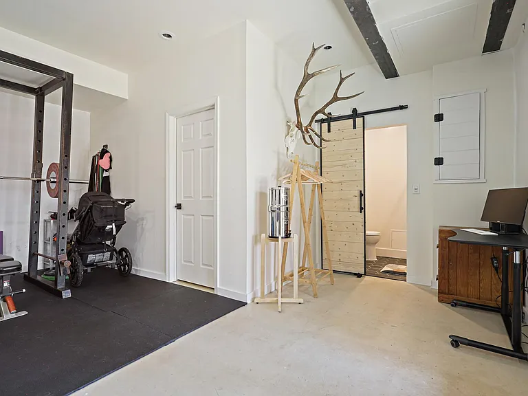 13915 Piscataway Dr — Photo 25
