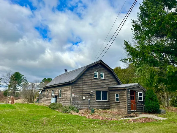 526 N Star Rd, Mooers, NY 12958