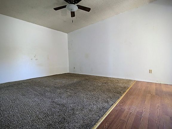 4th image of 300 W Mescalero Rd Unit D