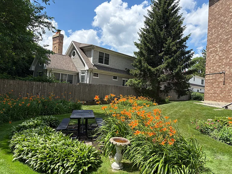 560 Vine Ave #203 — Photo 45