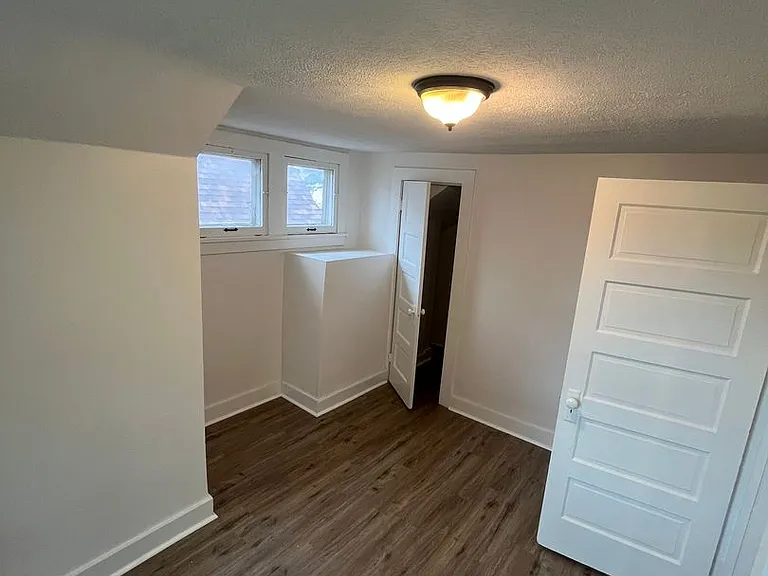 19 Garland Ave — Photo 13