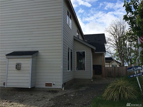 2nd image of 16147 77th Ave E