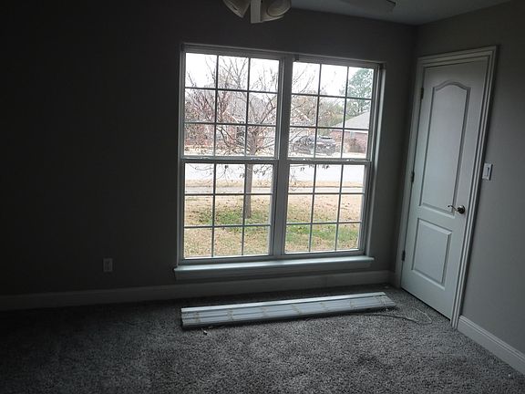 4th image of 1312 N Cannondale Dr