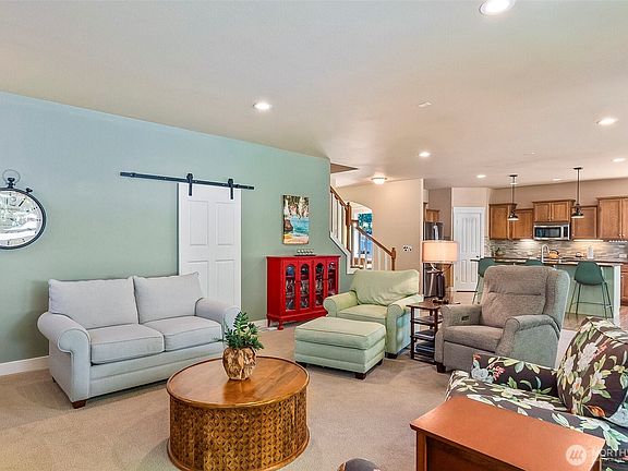5th image of 1422 Brighton Way SE