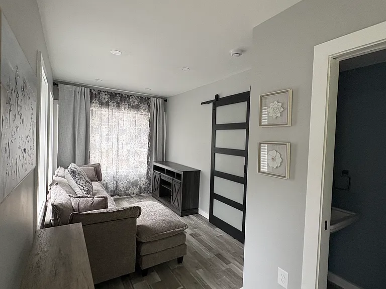 58 Beach St #3 — Photo 19