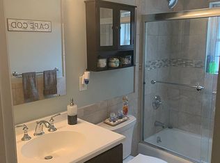 59 Farrwood Ave APT 4, North Andover, MA 01845