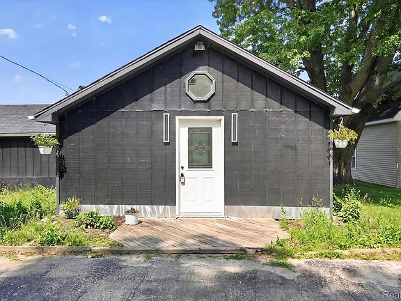 5th image of 3515 Lakeview Dr
