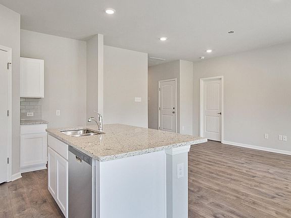 2nd image of 152 Hains Dr