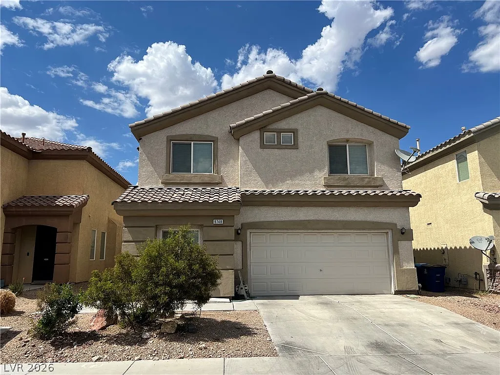 4 bed, 3.0 bath, 2415 sqft, $2,340 — Photo 2