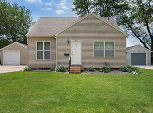 221 E Park St, Owatonna, MN 55060