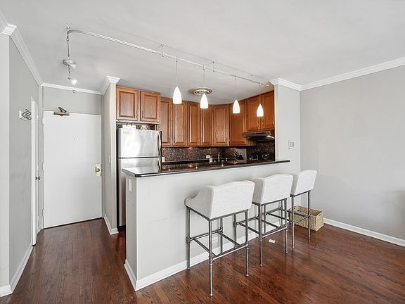 5th image of 1000 N Lake Shore Dr APT 1603