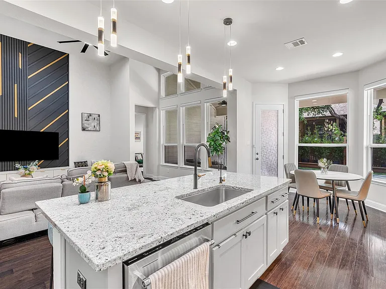 4129 Bison Bnd — Photo 15