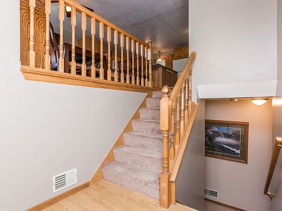 3rd image of 2416 Henslow Ct N