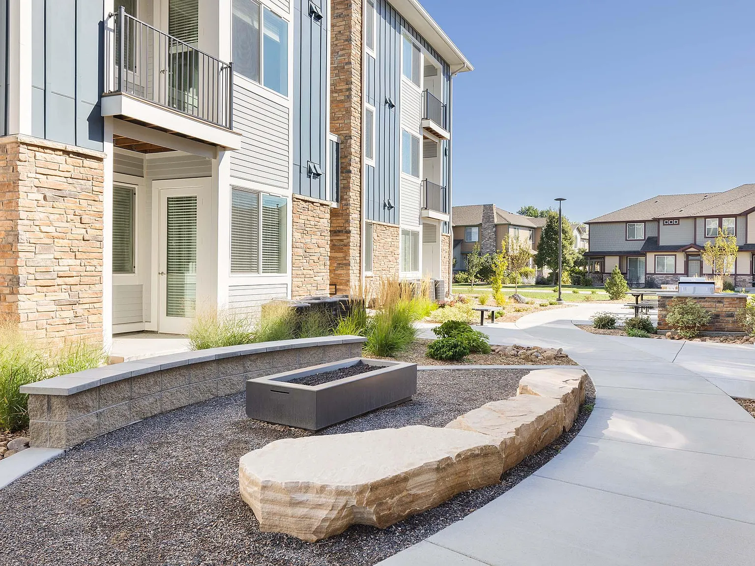 Rendezvous Trail Apartments — Photo 4