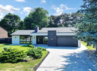 29 Parmbelle Cres, Toronto, ON M3A 3G5